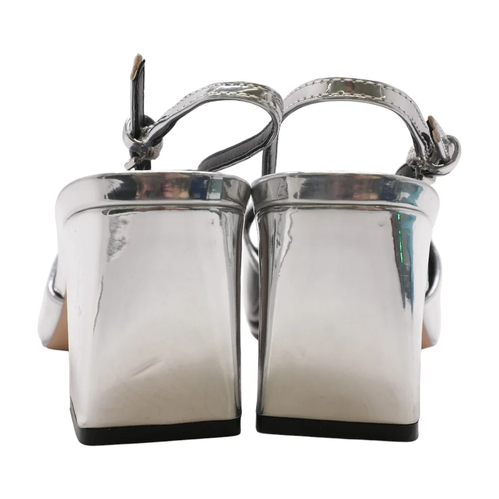 Silver Heels - Image 2