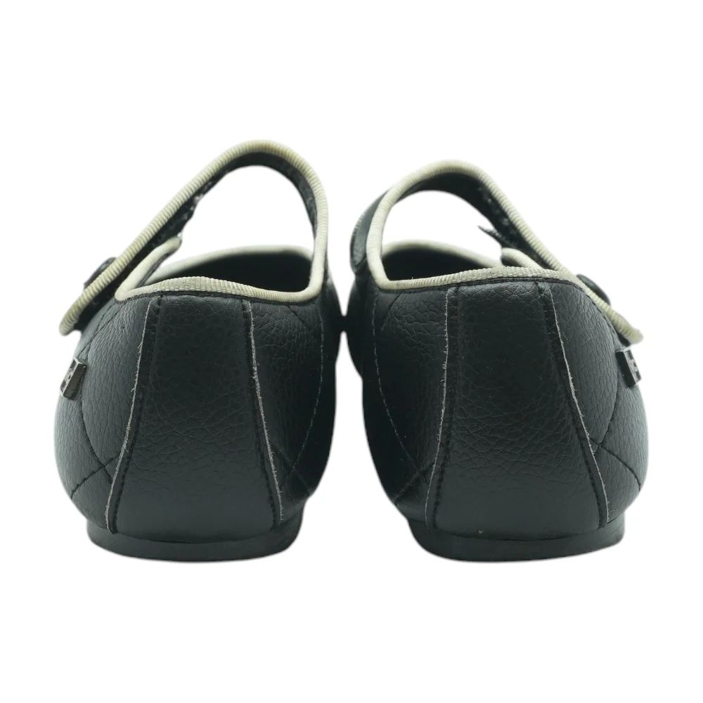 Black Flats - Image 2