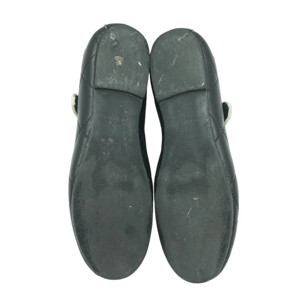 Black Flats - Image 3