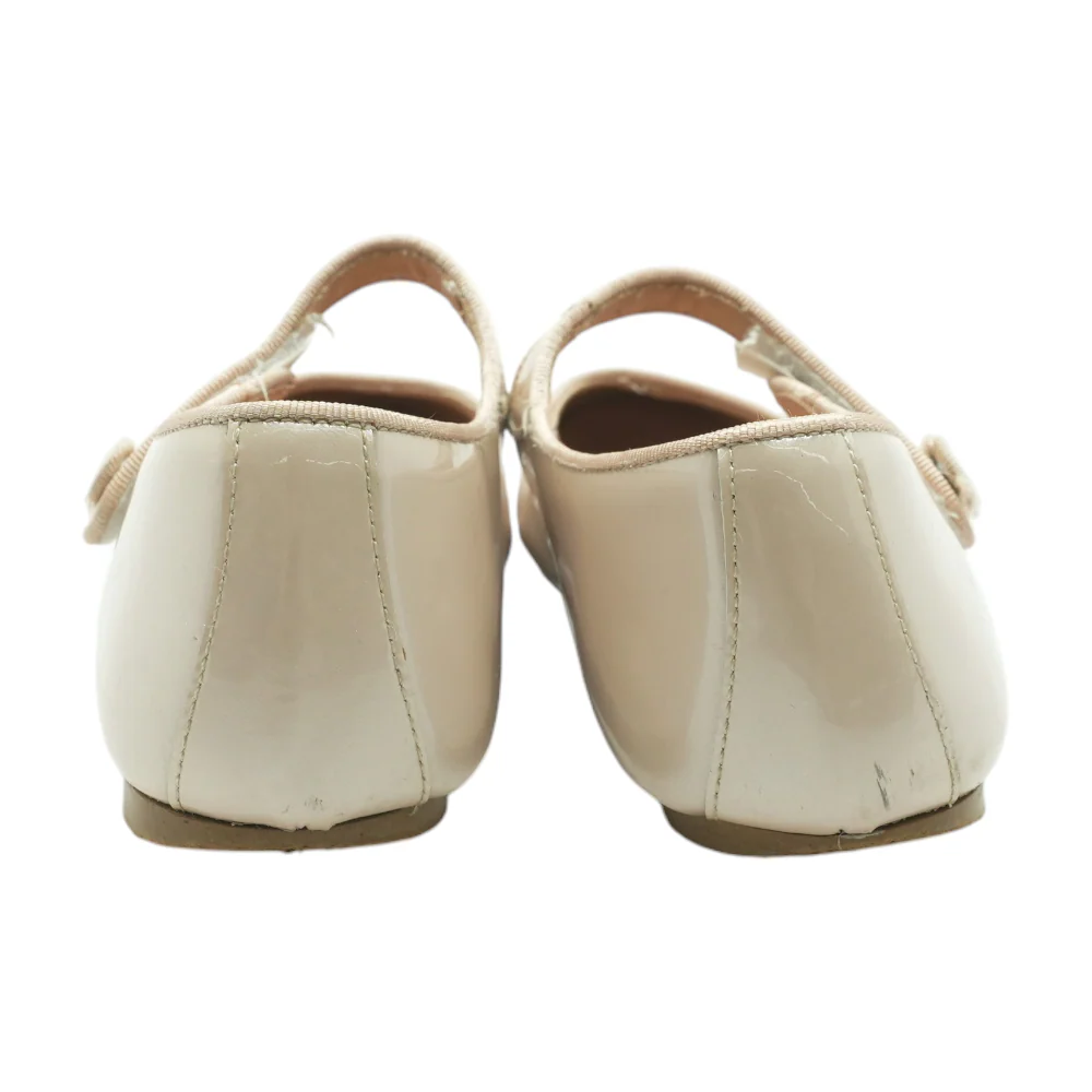 Nude Flats - Image 2