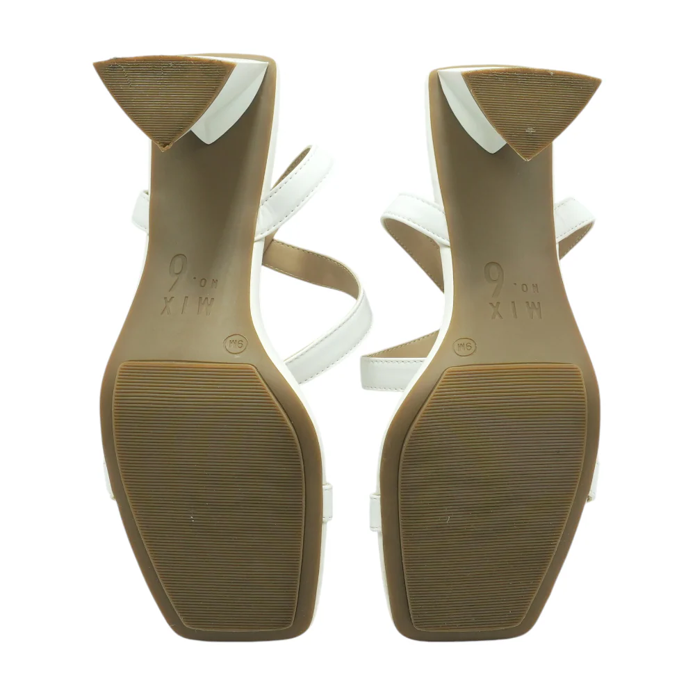 White Heels - Image 3