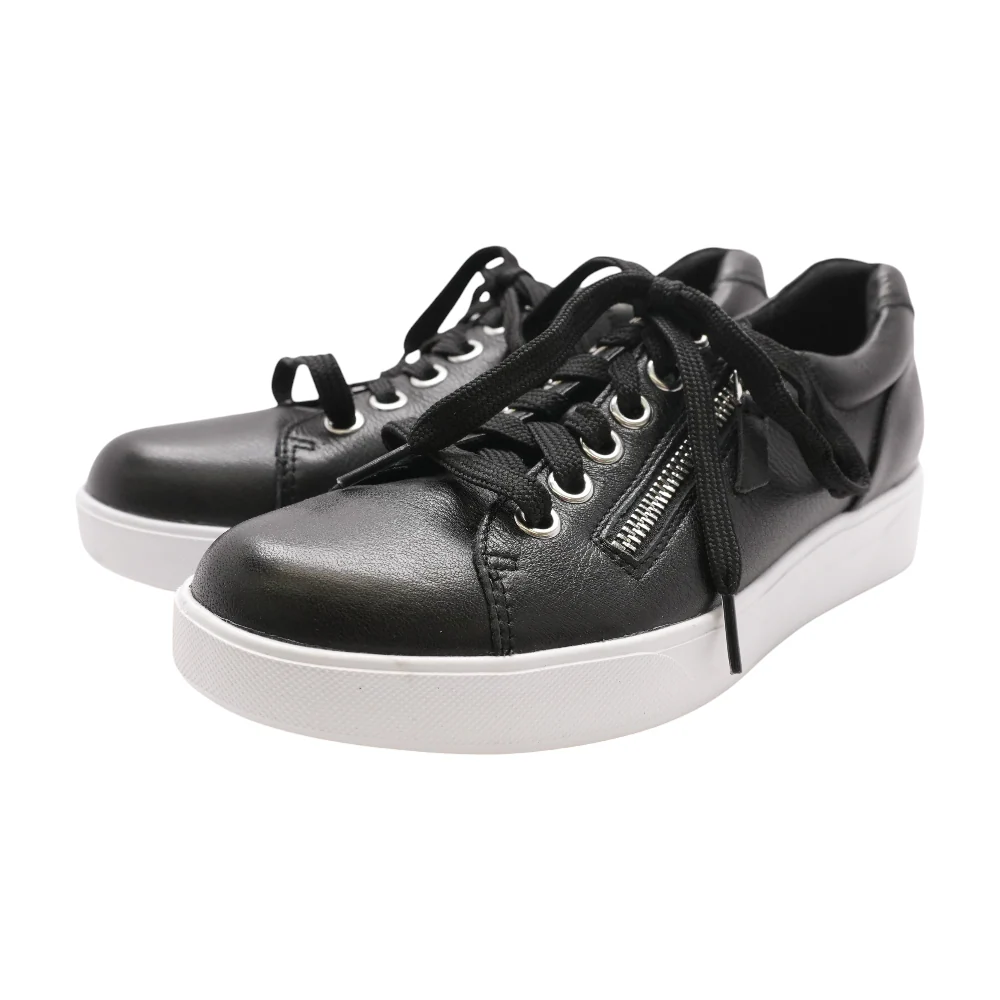 Tilly Athletic Shoes