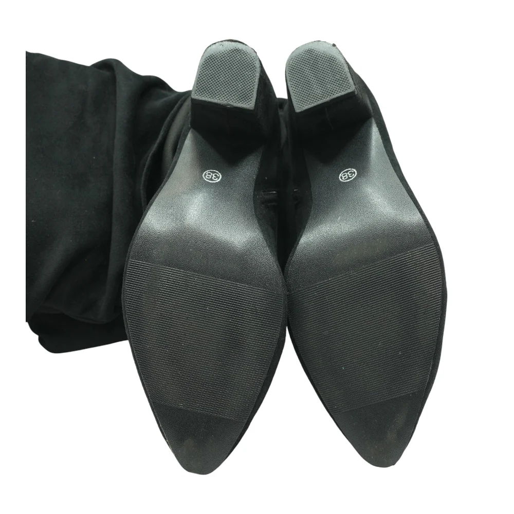 Black Boots - Image 3