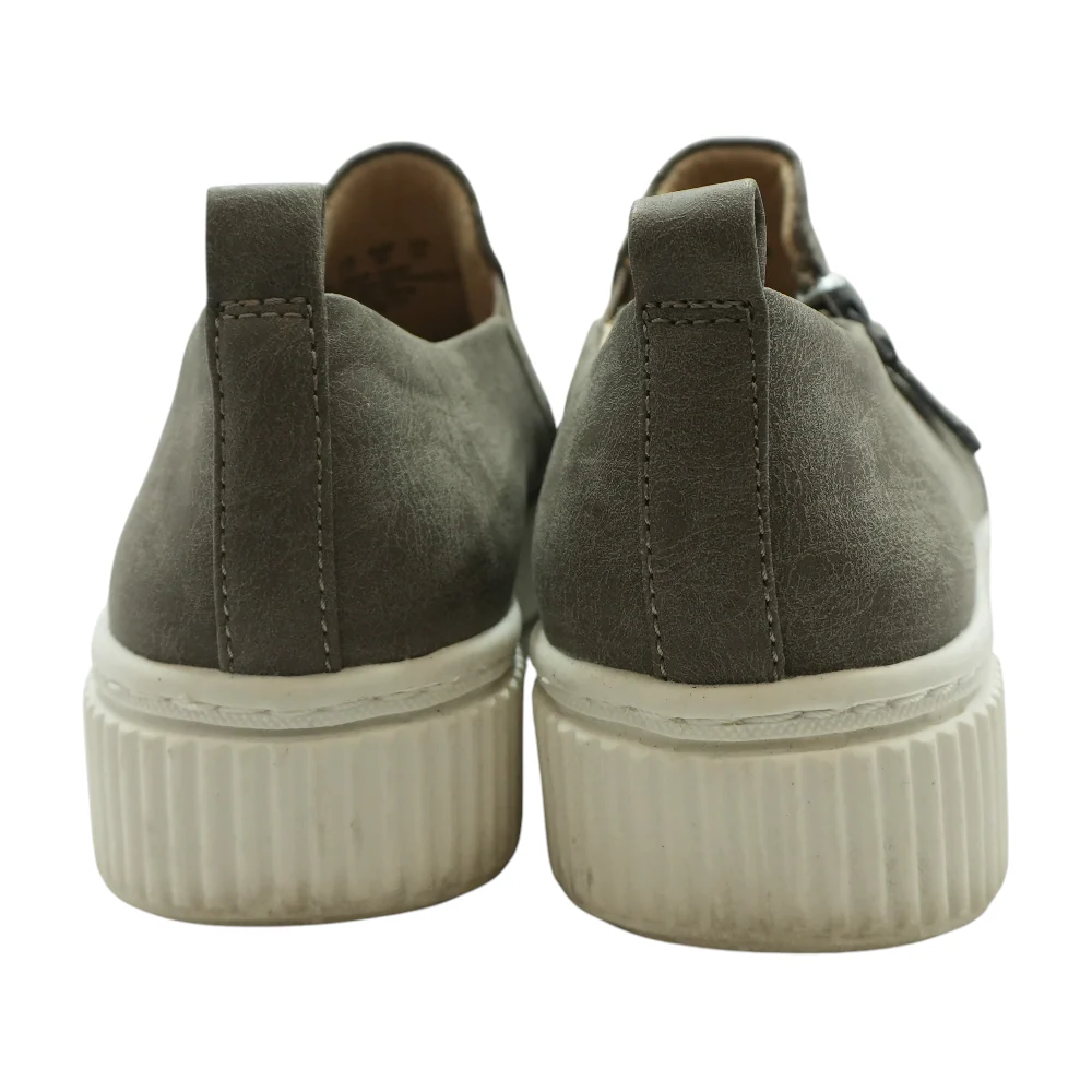 Brown Flats - Image 2