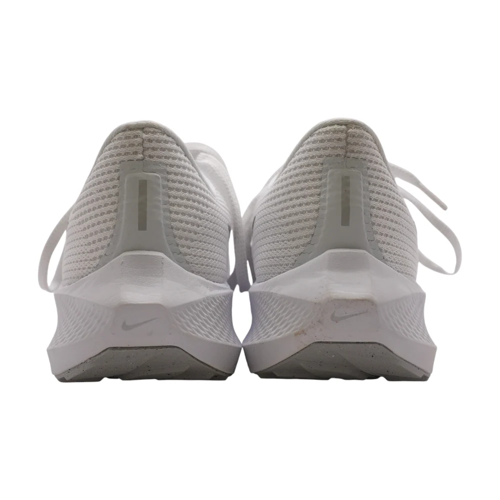 Pegasus 40 Athletic Shoes - Image 2