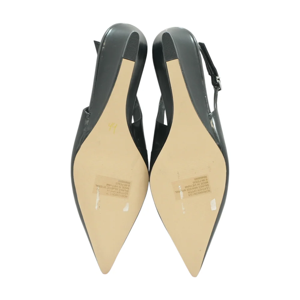 Black Heels - Image 3