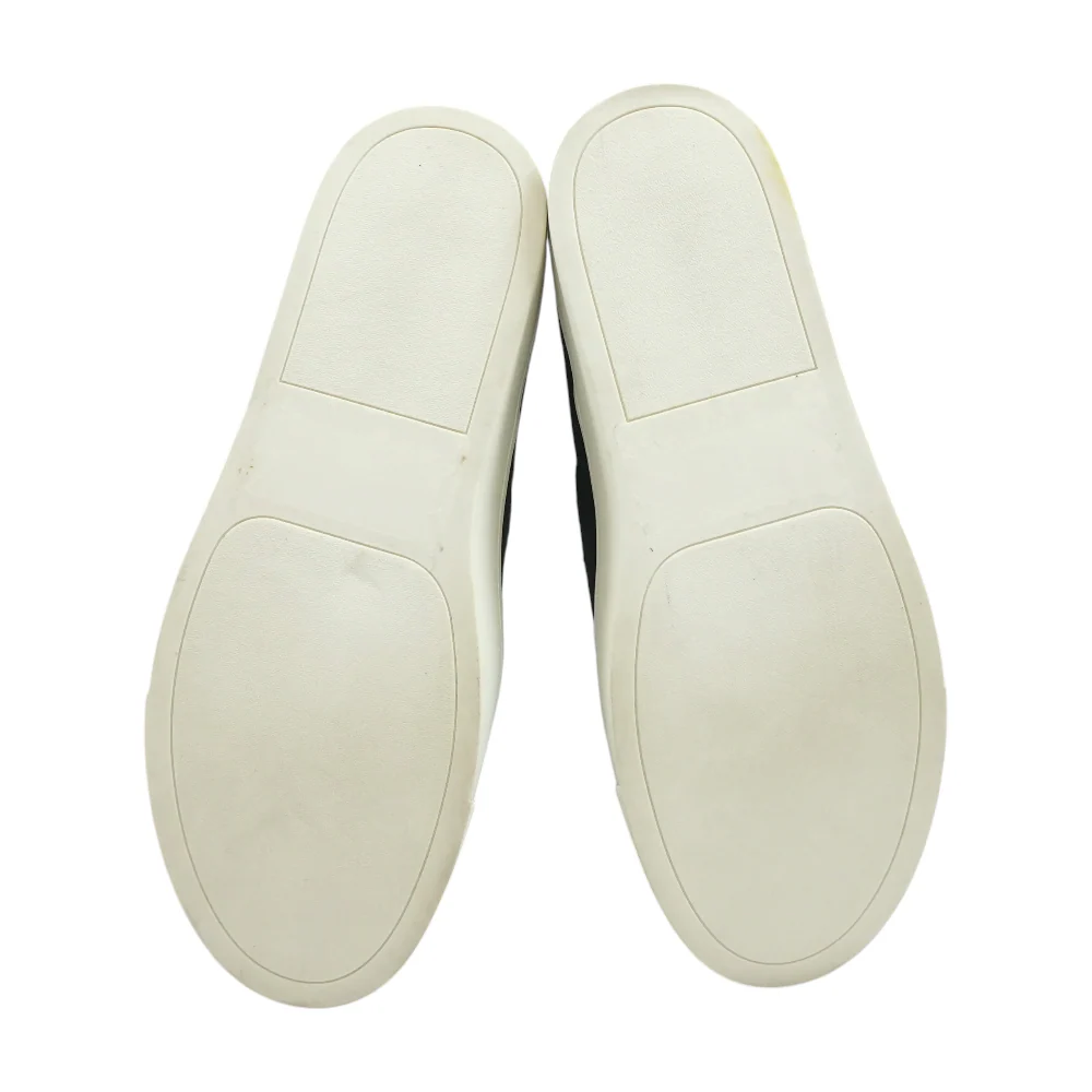 Black Flats - Image 3
