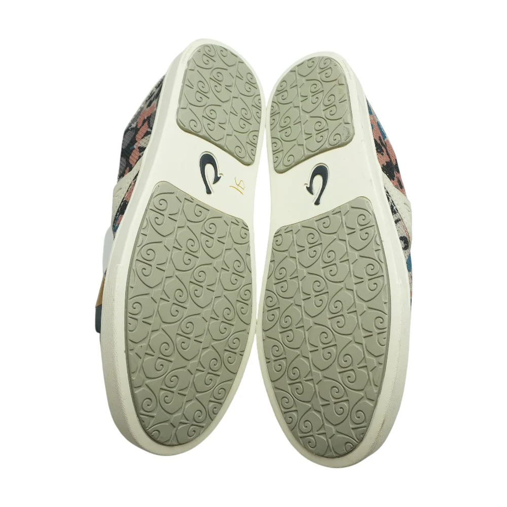 Pehuea Athletic Shoes - Image 3