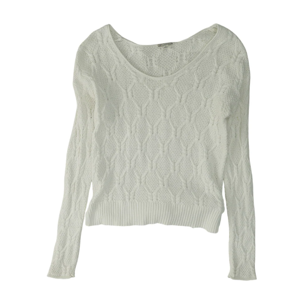 White Pullover Sweater