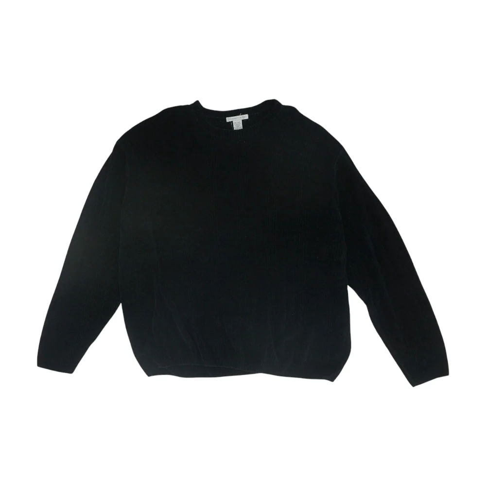 Black Solid Pullover Sweater