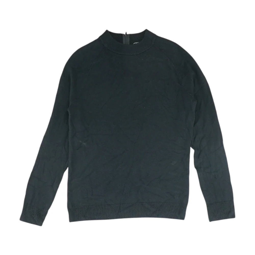 Black Pullover Sweater