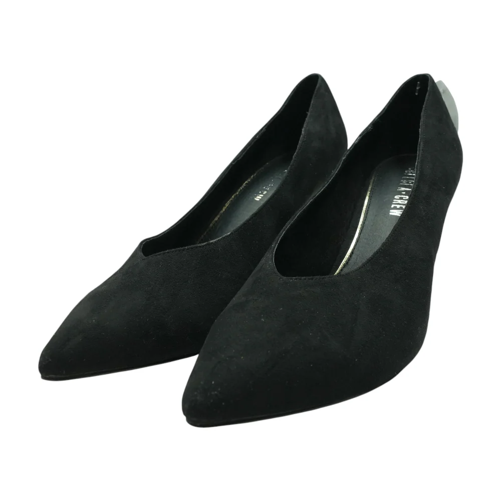 Black Pump Heels