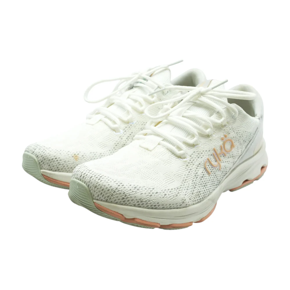 Devotion Low-Top Athletic Shoes
