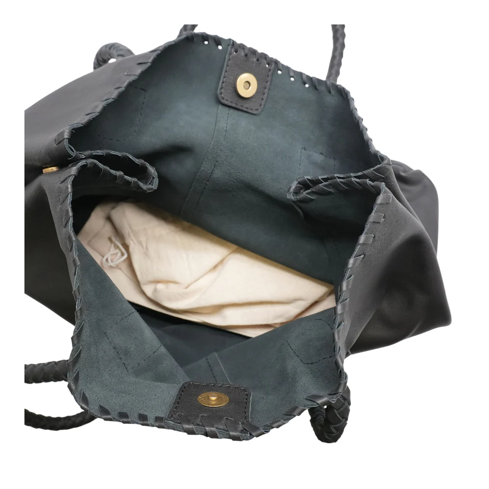 Black Shoulder Bag - Image 3