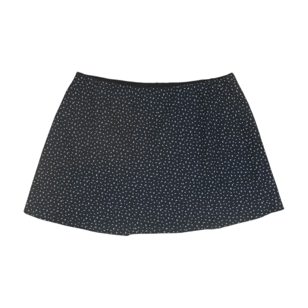 Navy Floral Mini Skirt - Image 2