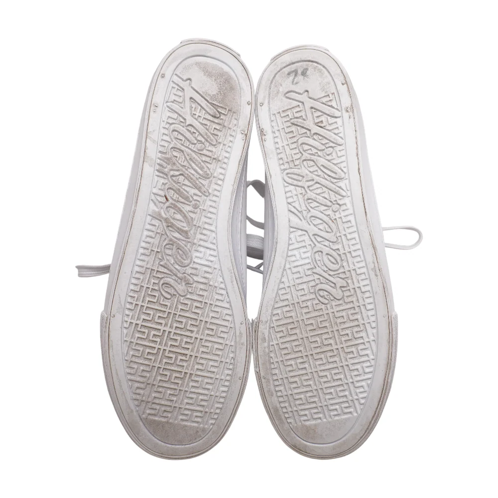 White Athletic Shoes - Image 3