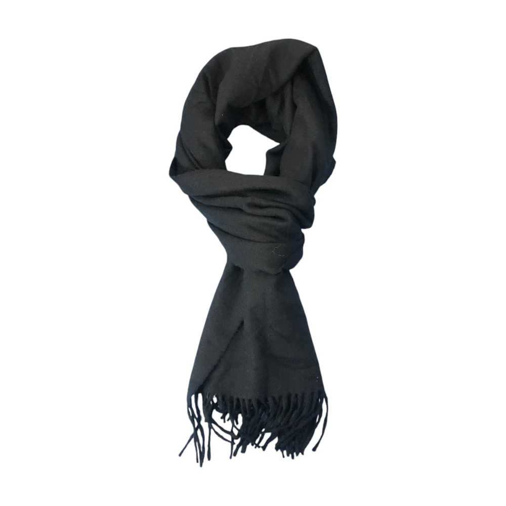 Black Scarf